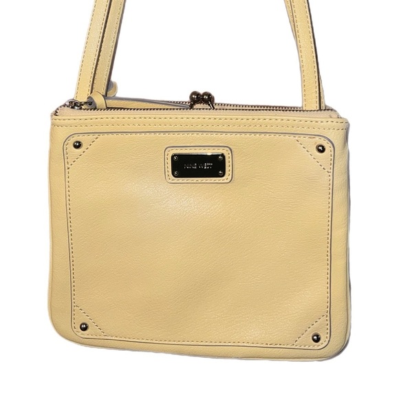 Nine West Beautiful Yellow Purse Triple Compartment Hand Bag Striped Interior - Picture 3 of 8